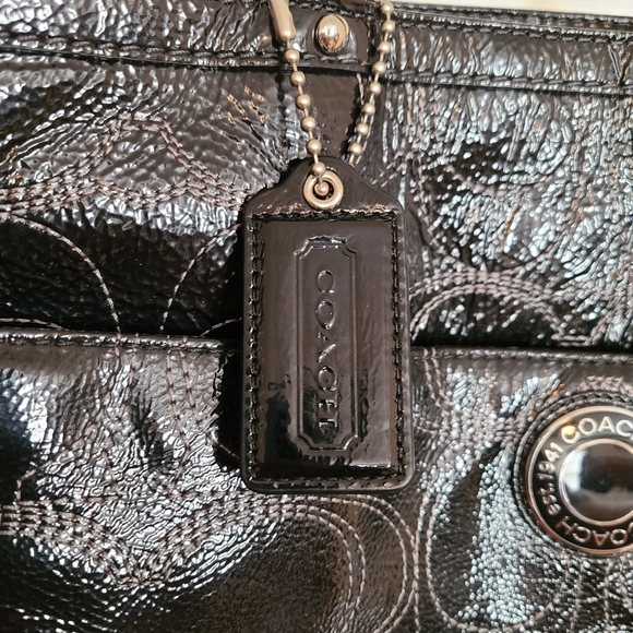 Coach Large Patent Leather Bag - Picture 10 of 14